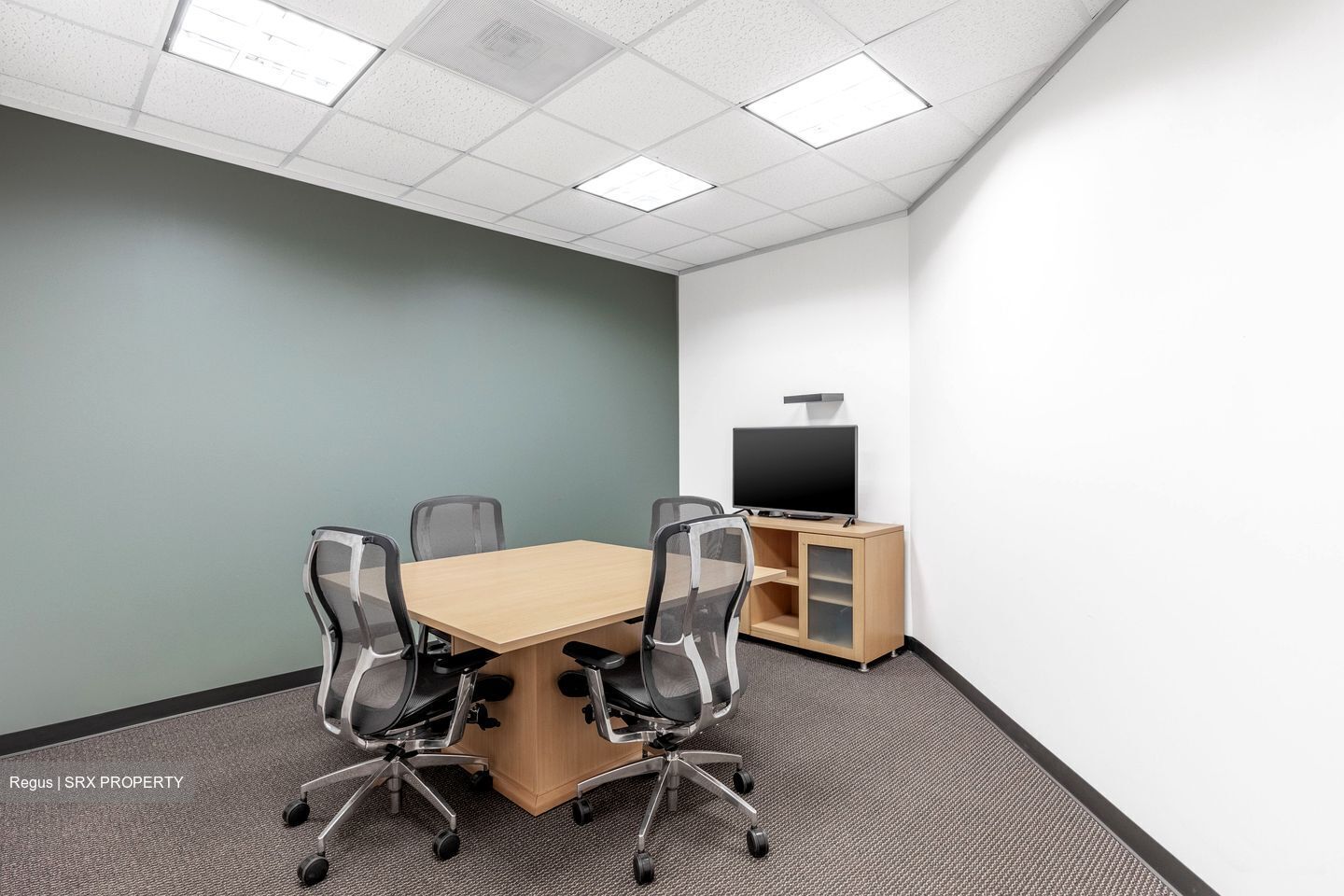 Zhongshan Mall (D12), Office #544047591